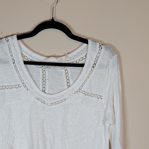 Soft Surroundings White Floral Applique Crochet Long Sleeve Blouse - Picture 2 of 9